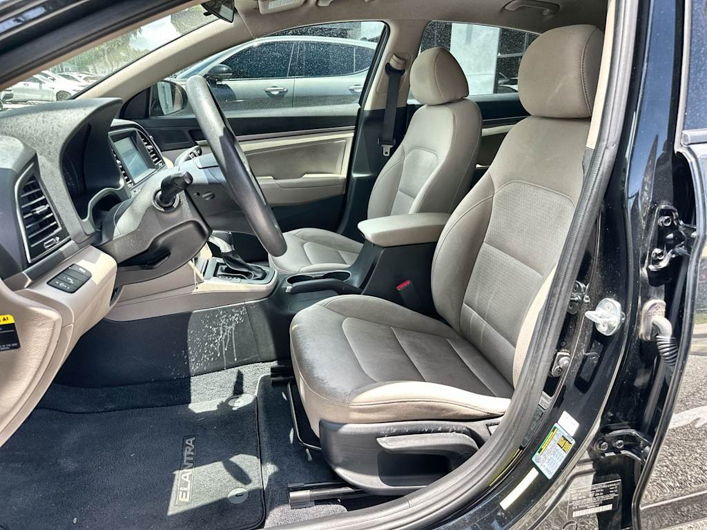Thumbnail: 2018 Hyundai Elantra - 11