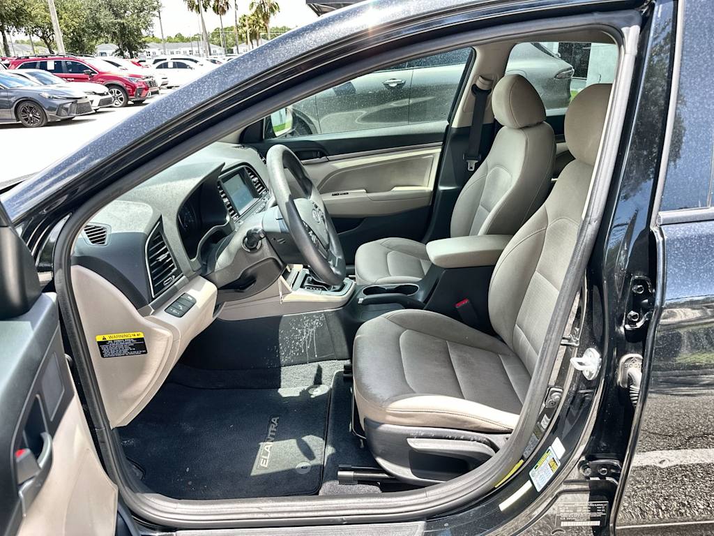 Thumbnail: 2018 Hyundai Elantra - 10