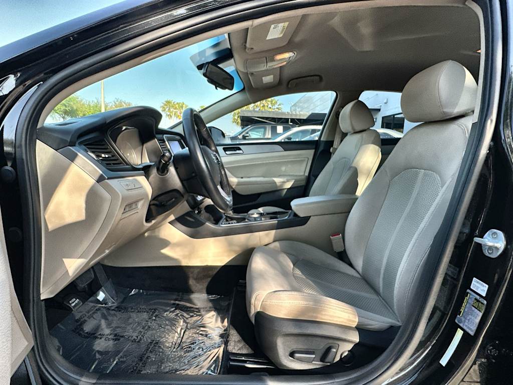 Thumbnail: 2019 Hyundai Sonata - 11