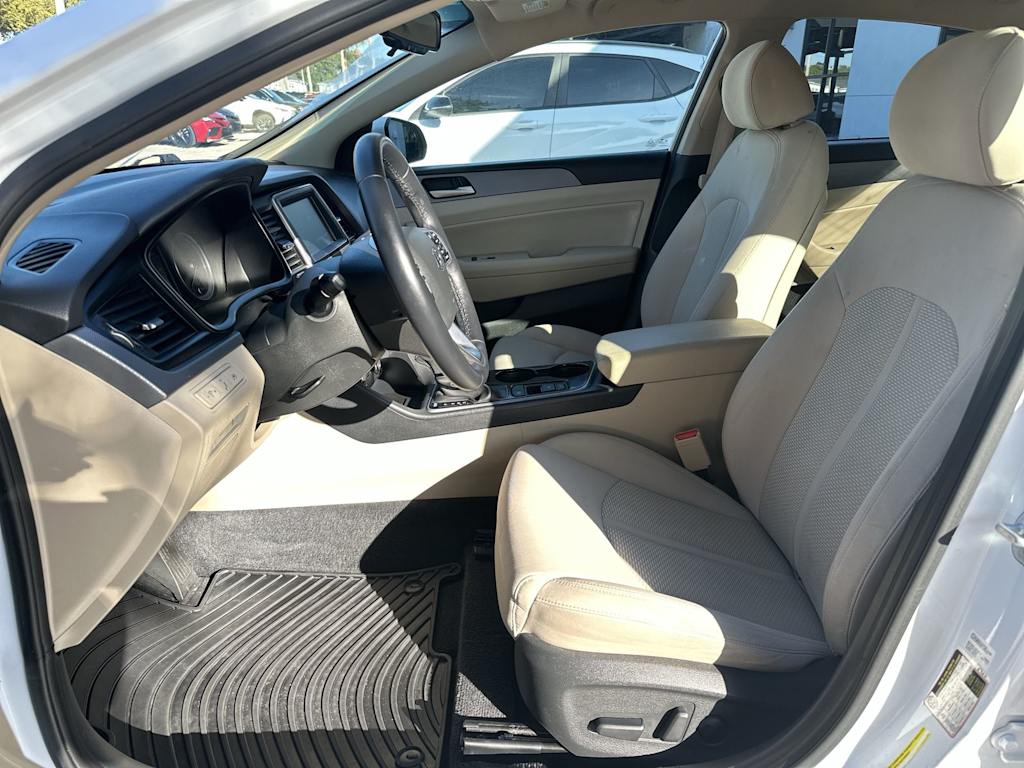 Thumbnail: 2019 Hyundai Sonata - 11