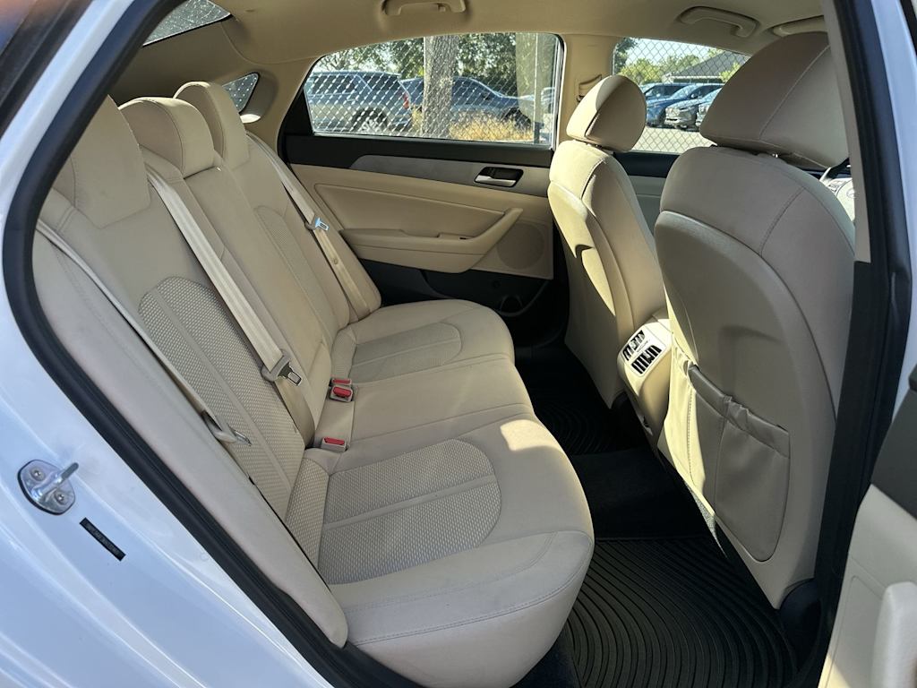 Thumbnail: 2019 Hyundai Sonata - 26