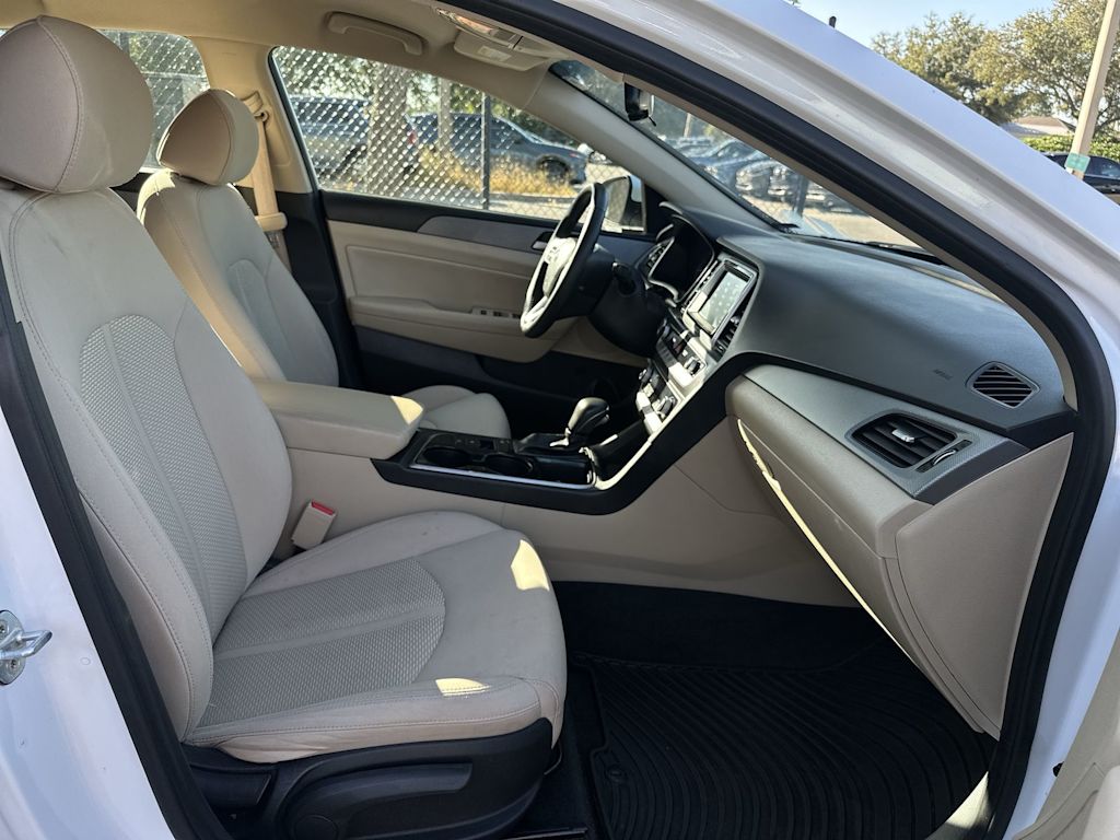 Thumbnail: 2019 Hyundai Sonata - 20