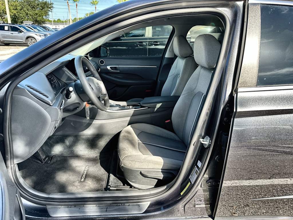 Thumbnail: 2020 Hyundai Sonata - 10
