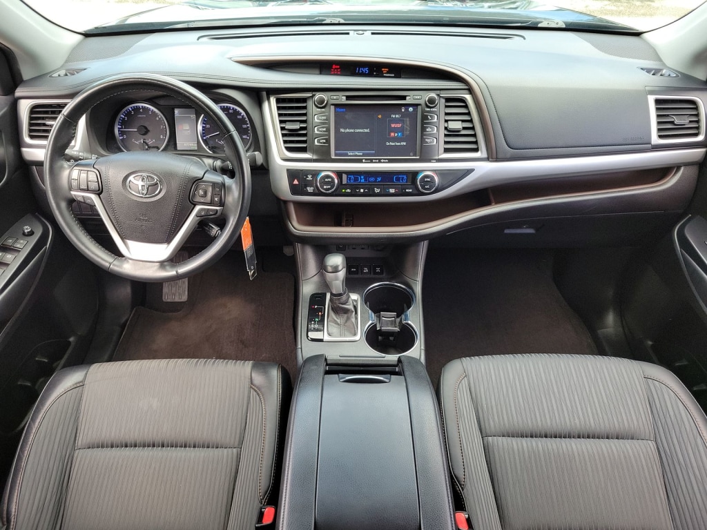 2019 Toyota Highlander Plus 2