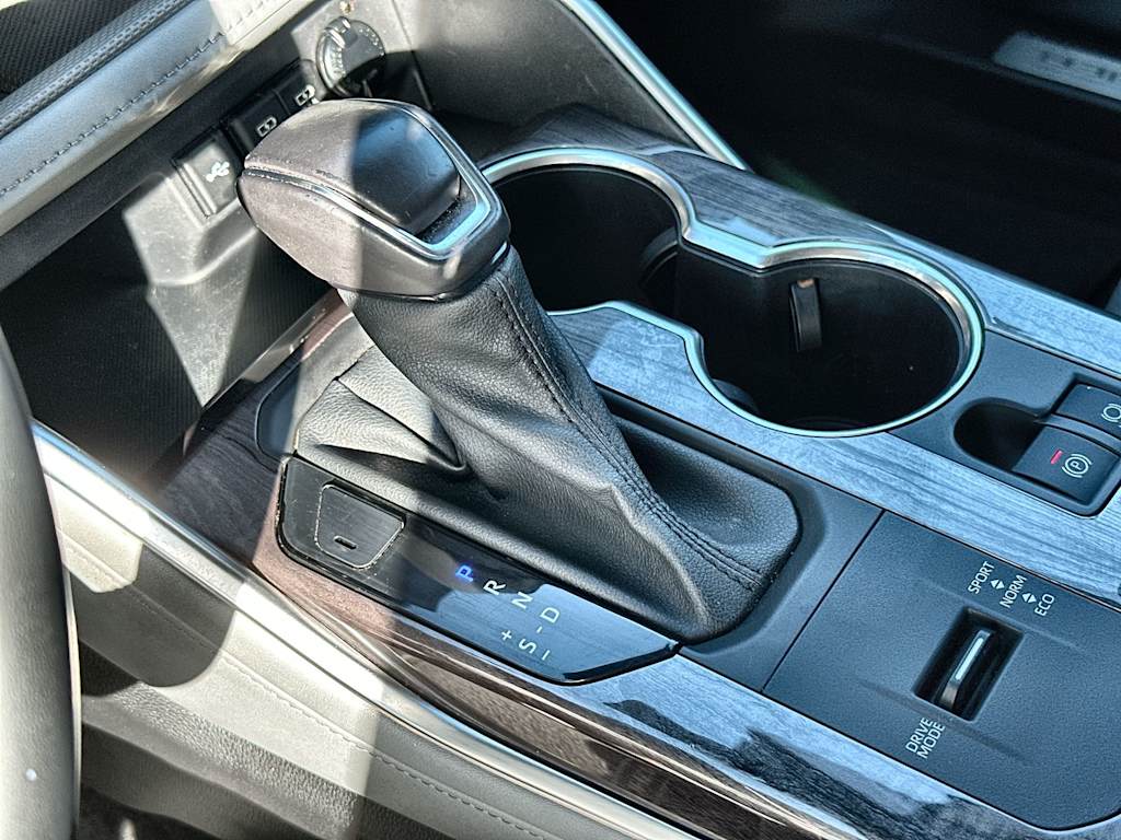 Thumbnail: 2021 Toyota Highlander - 27