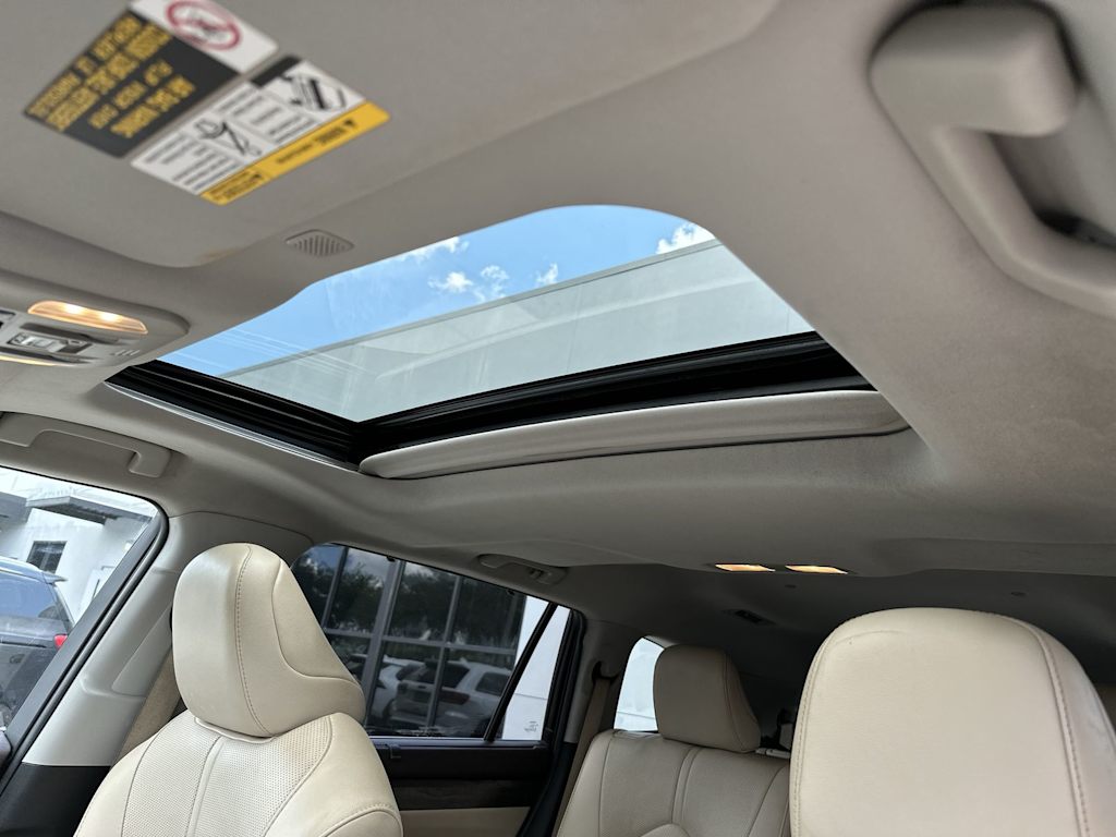 Thumbnail: 2021 Toyota Highlander - 28