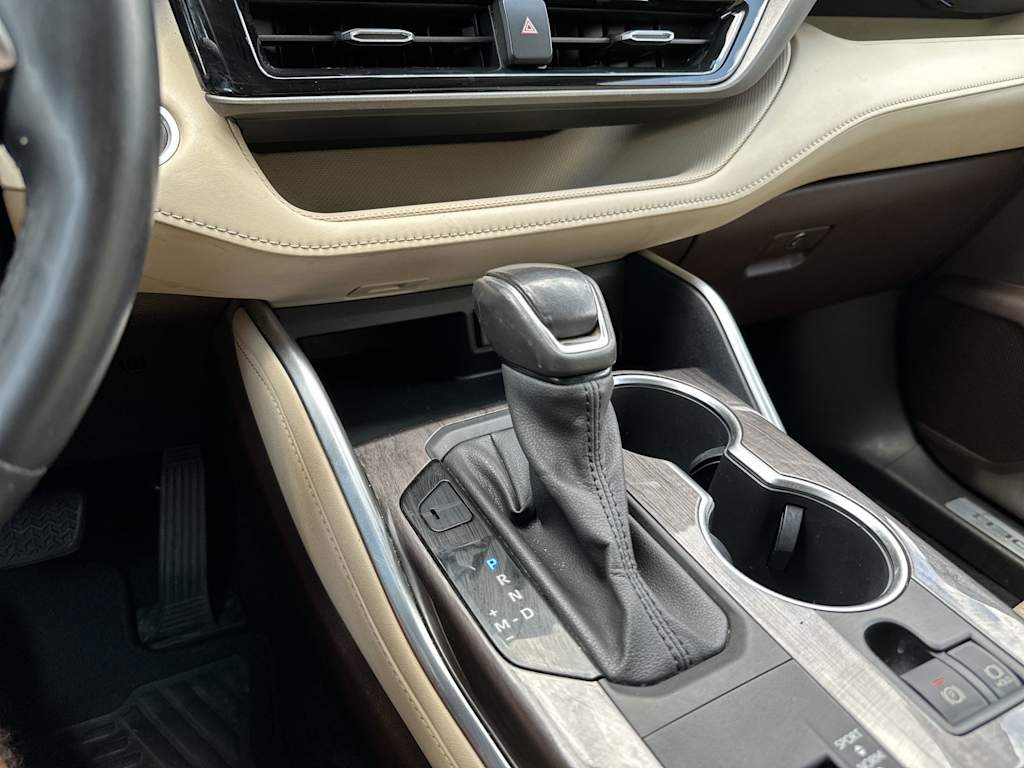 Thumbnail: 2021 Toyota Highlander - 27