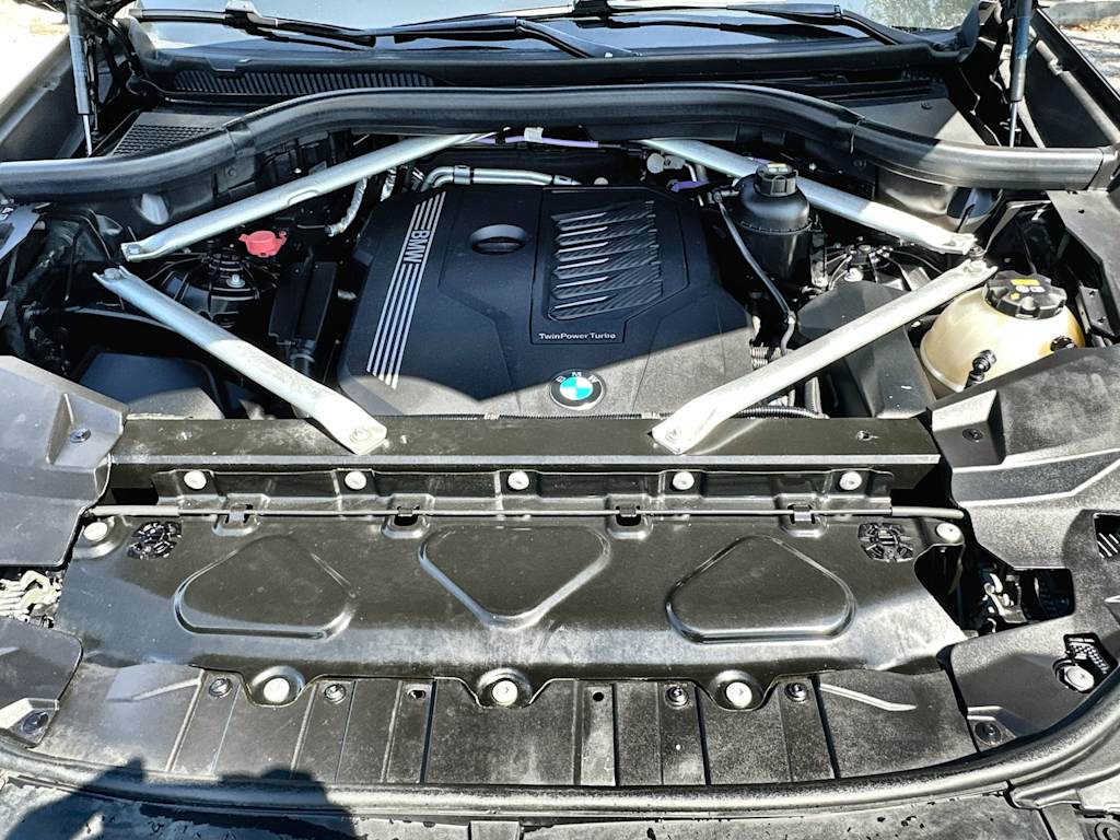 Thumbnail: 2023 BMW X5 - 9