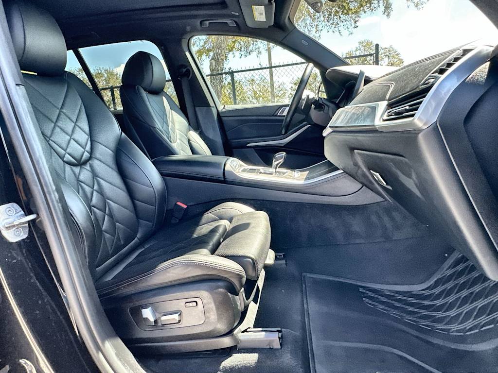 Thumbnail: 2023 BMW X5 - 21