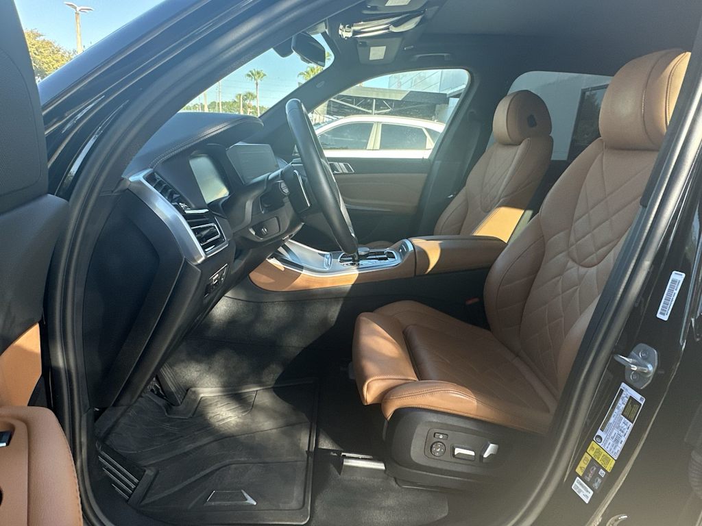 Thumbnail: 2023 BMW X5 - 11