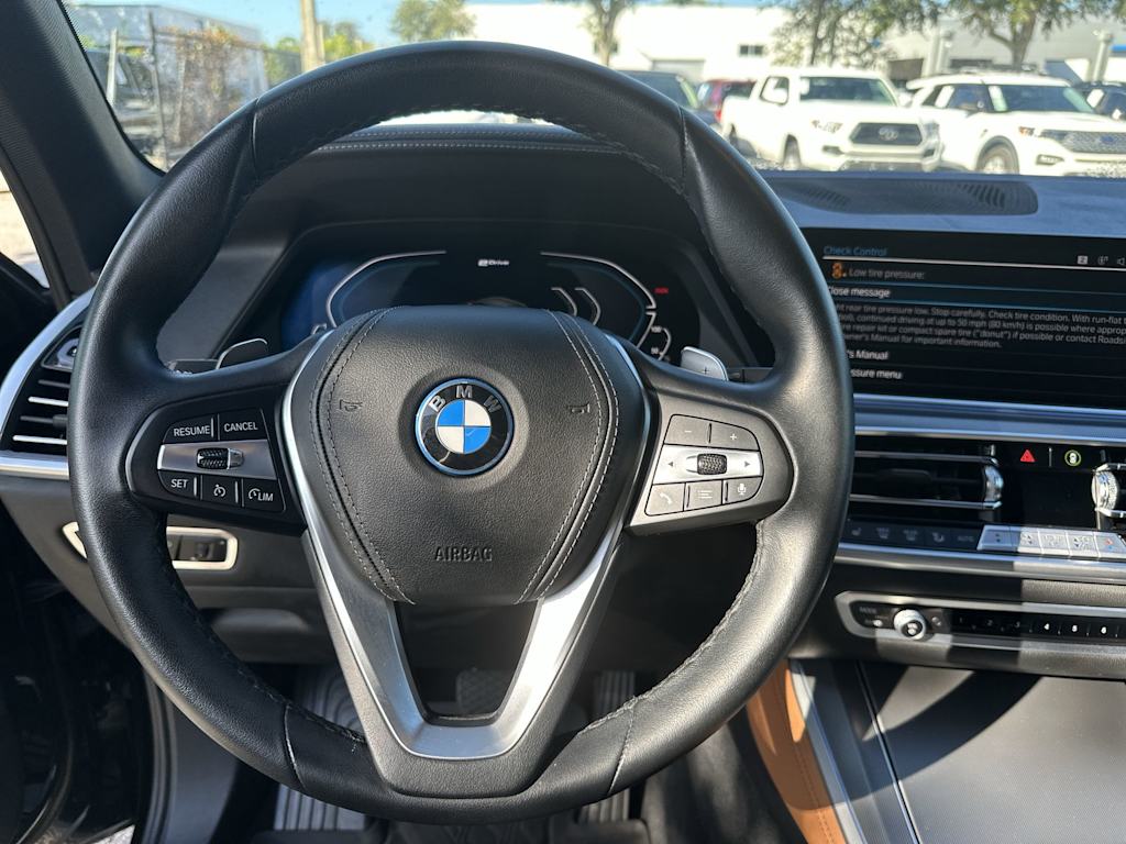 Thumbnail: 2023 BMW X5 - 9