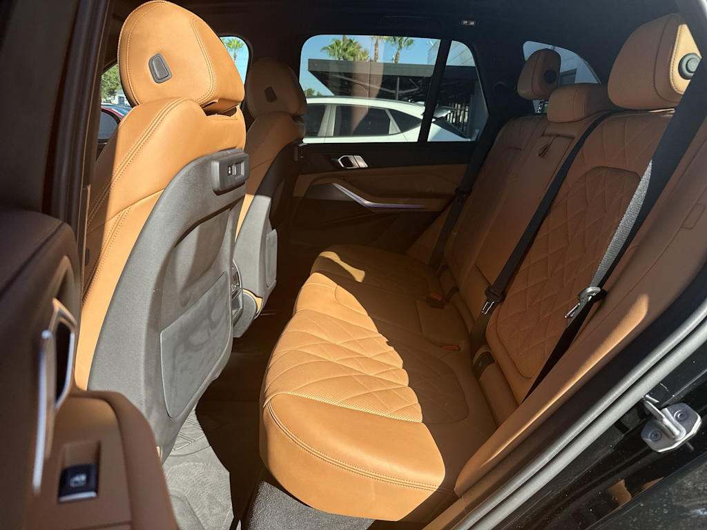 Thumbnail: 2023 BMW X5 - 12