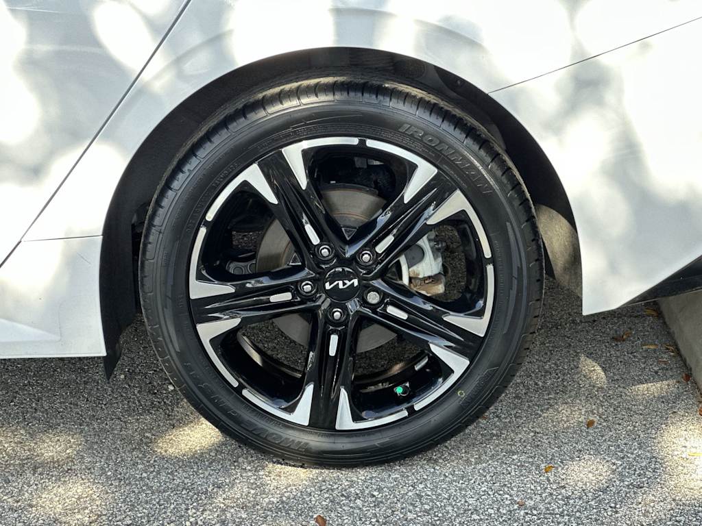 Thumbnail: 2023 Kia K5 - 8