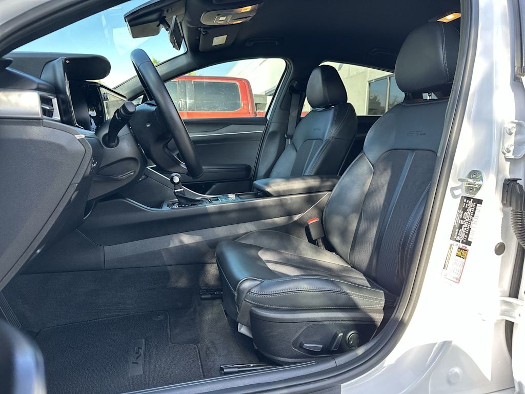 Thumbnail: 2023 Kia K5 - 12