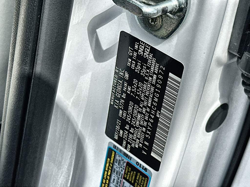 Thumbnail: 2021 Kia Telluride - 19