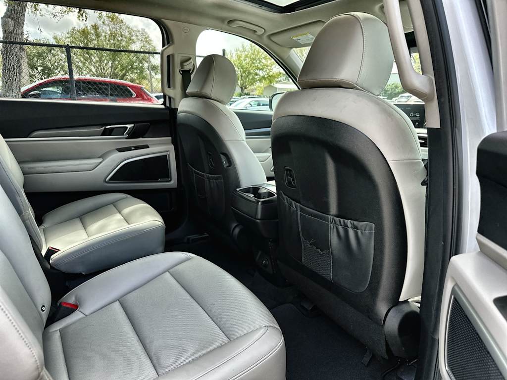 Thumbnail: 2021 Kia Telluride - 13