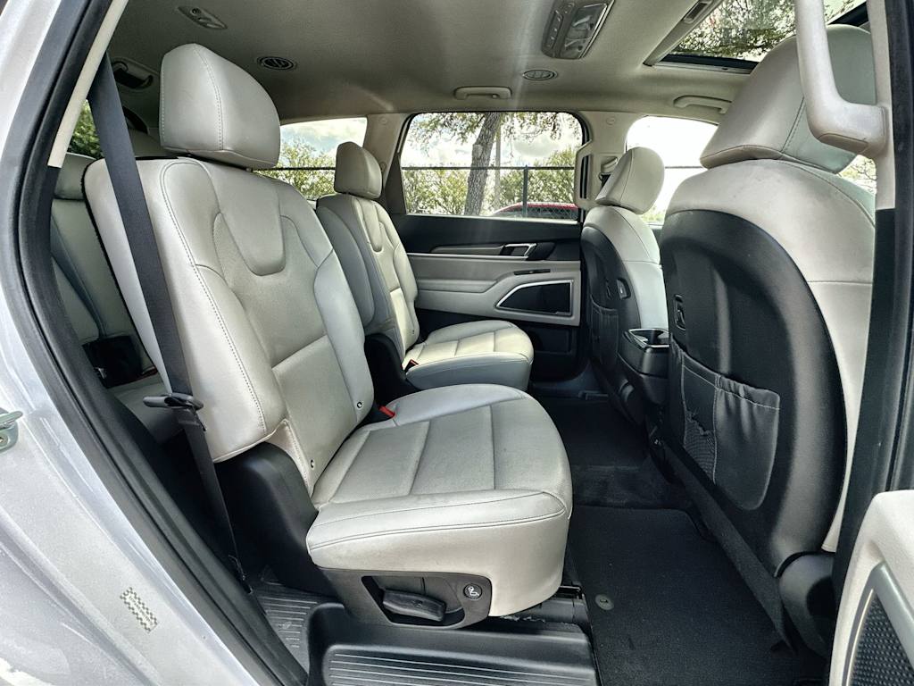 Thumbnail: 2021 Kia Telluride - 25