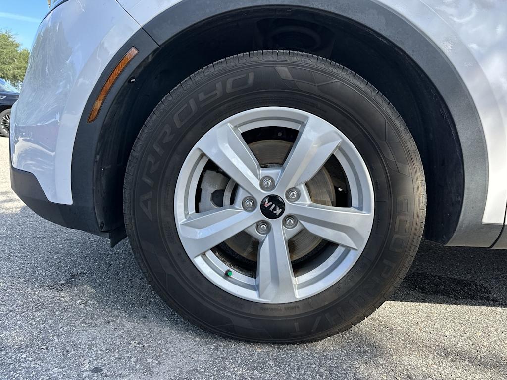 Thumbnail: 2021 Kia Sorento - 7