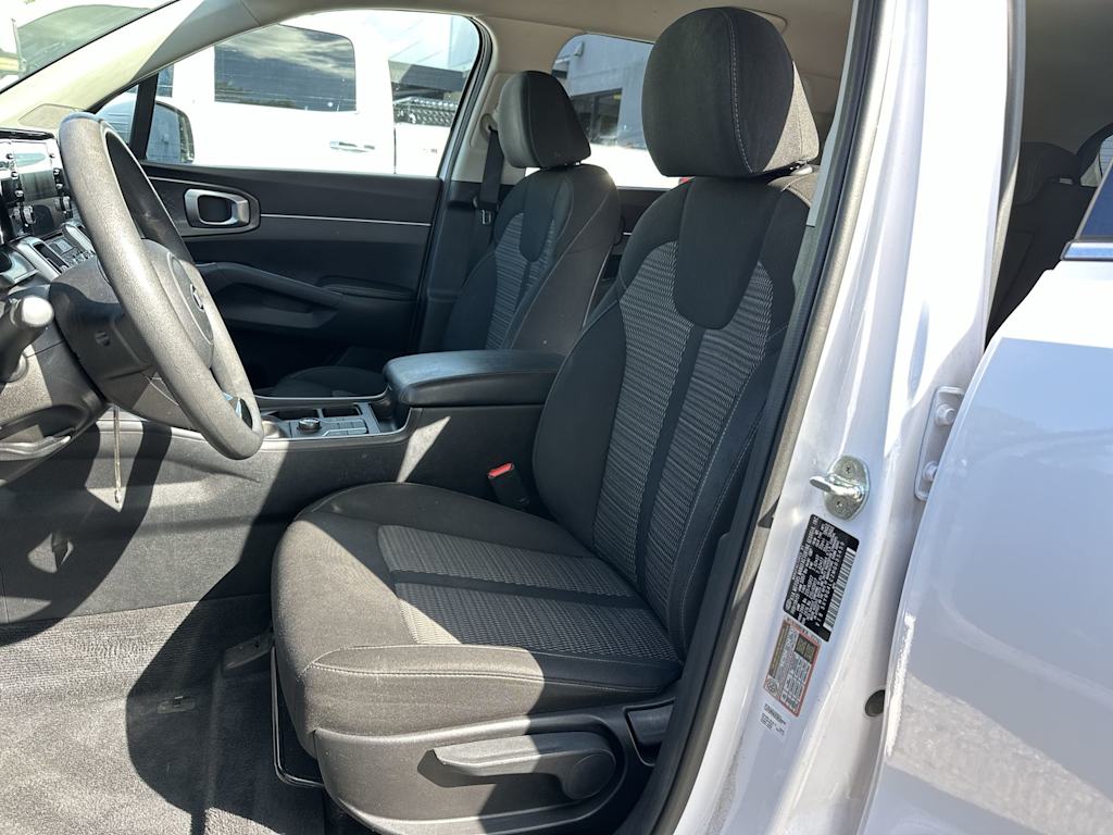 Thumbnail: 2021 Kia Sorento - 11