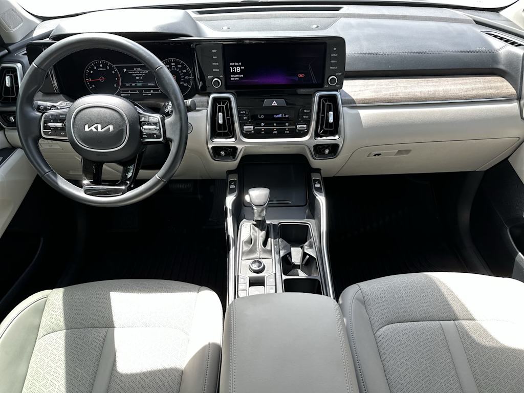 Thumbnail: 2022 Kia Sorento - 2