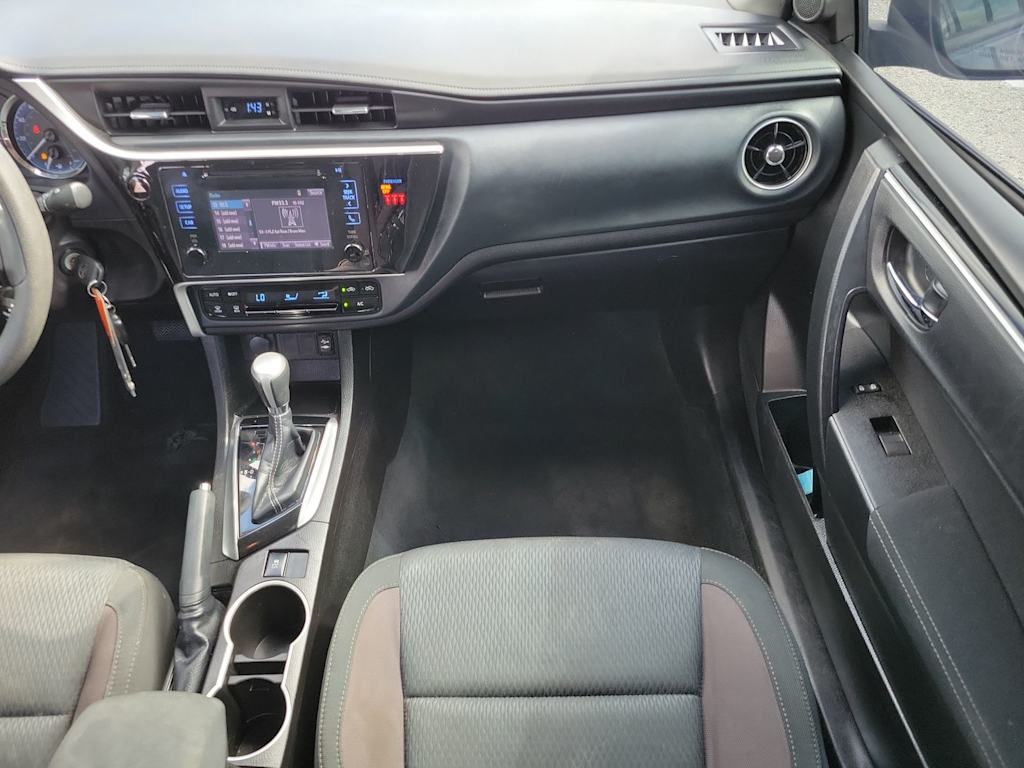 2019 Toyota Corolla L 8