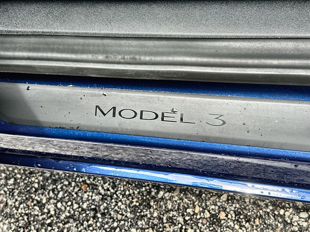 Thumbnail: 2023 Tesla Model 3 - 7