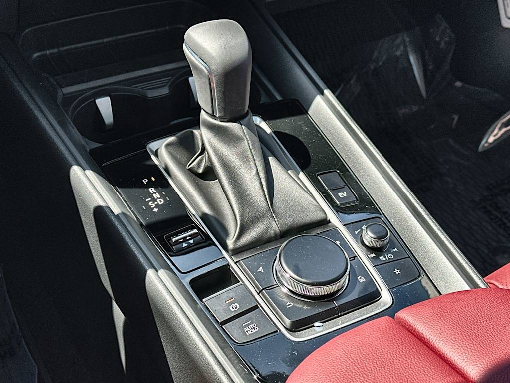 Thumbnail: 2026 Mazda CX-50 - 15