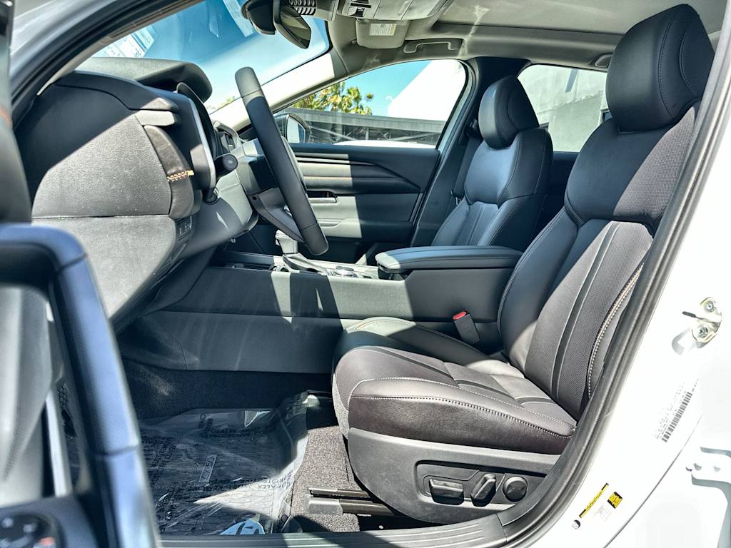 Thumbnail: 2026 Mazda CX-50 - 12