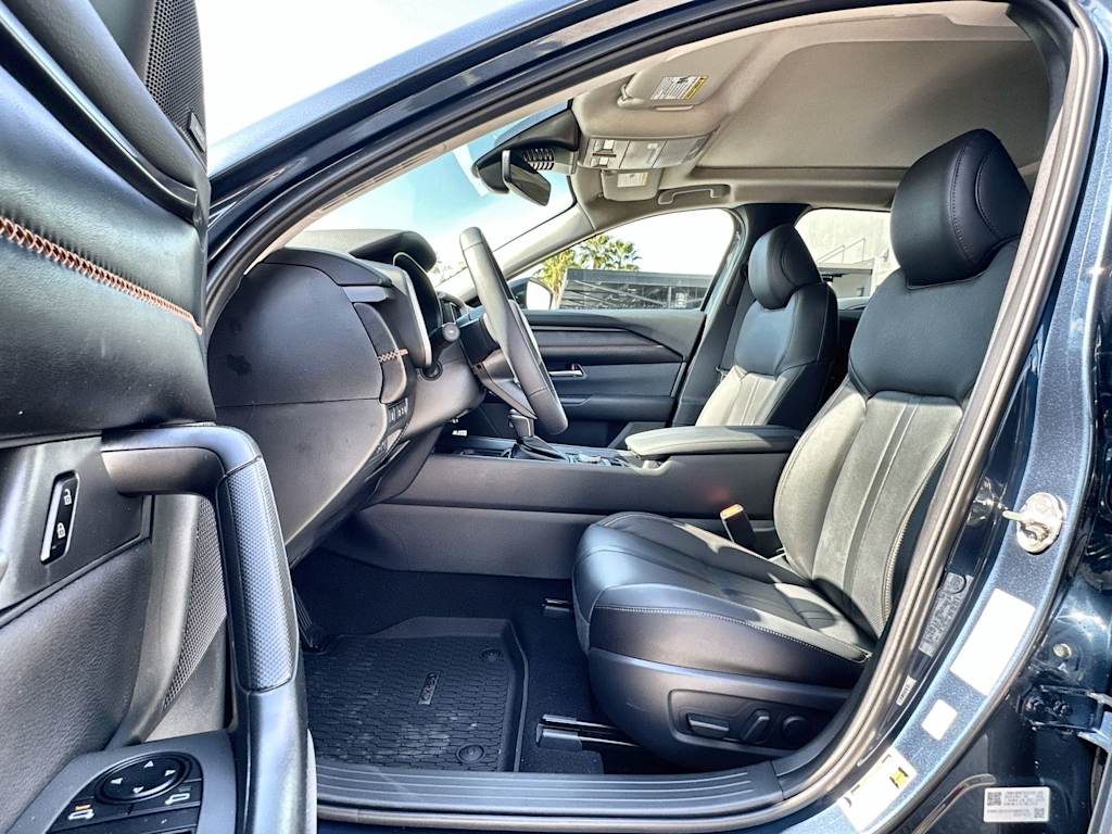 Thumbnail: 2026 Mazda CX-50 - 11