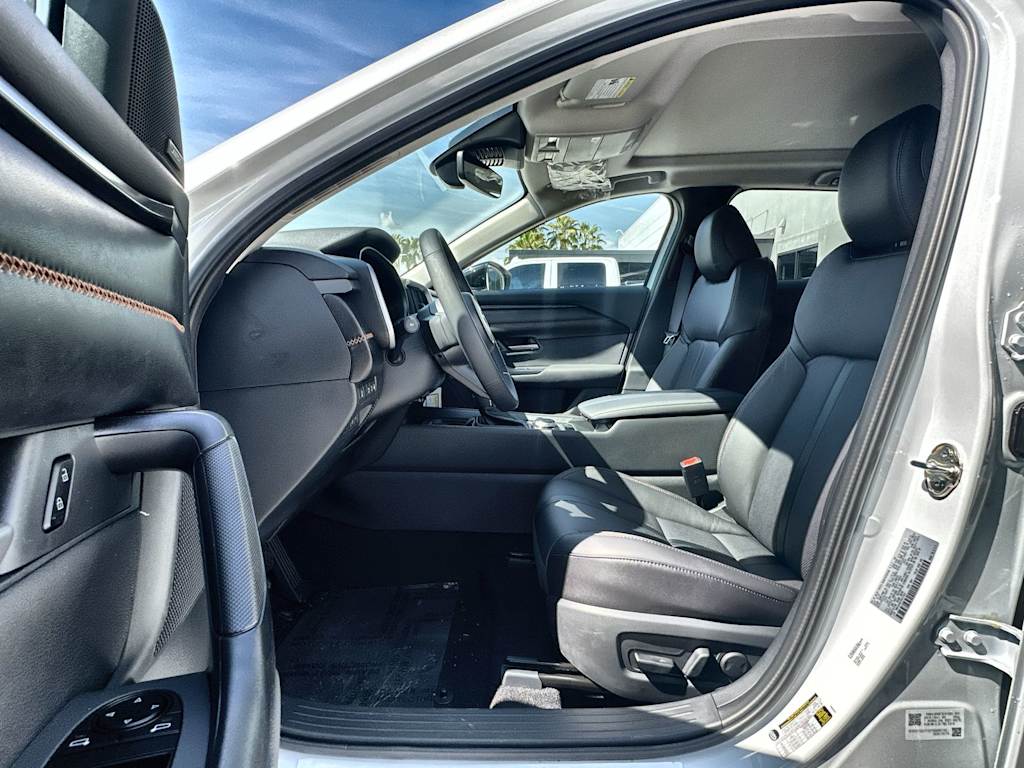 Thumbnail: 2026 Mazda CX-50 - 11