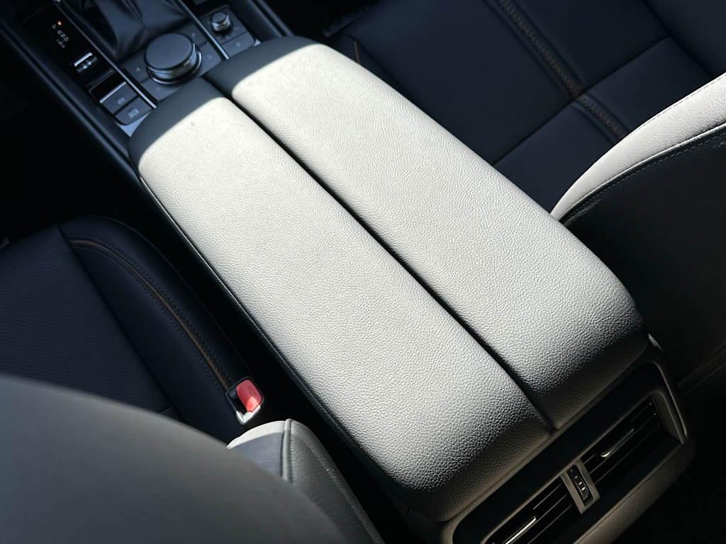 Thumbnail: 2025 Mazda CX-50 - 21