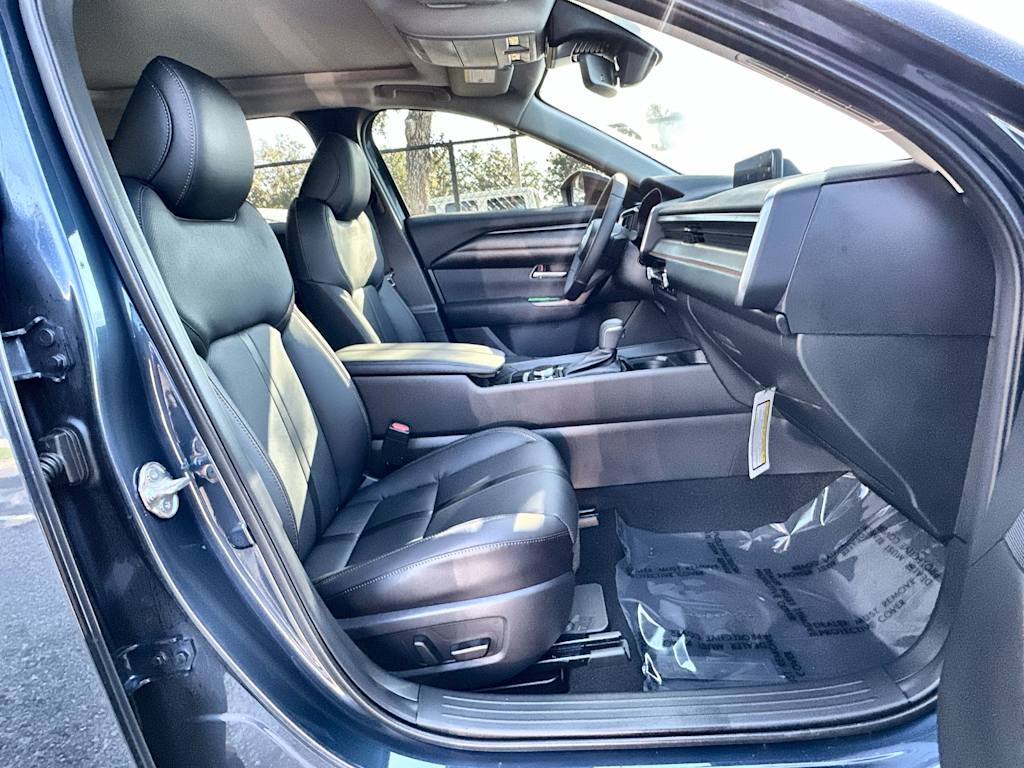 Thumbnail: 2026 Mazda CX-50 - 20