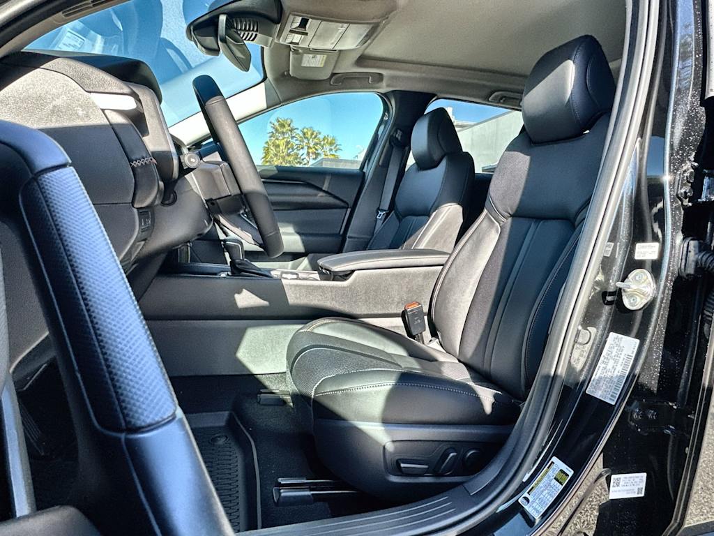 Thumbnail: 2026 Mazda CX-50 - 20