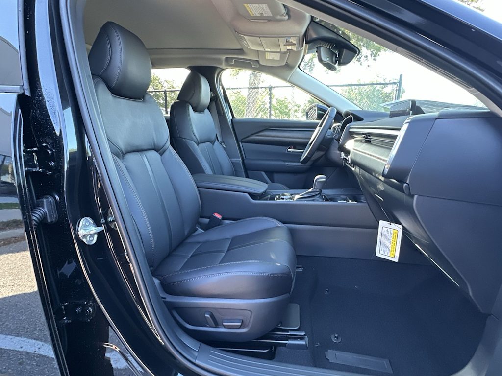 Thumbnail: 2026 Mazda CX-50 - 18