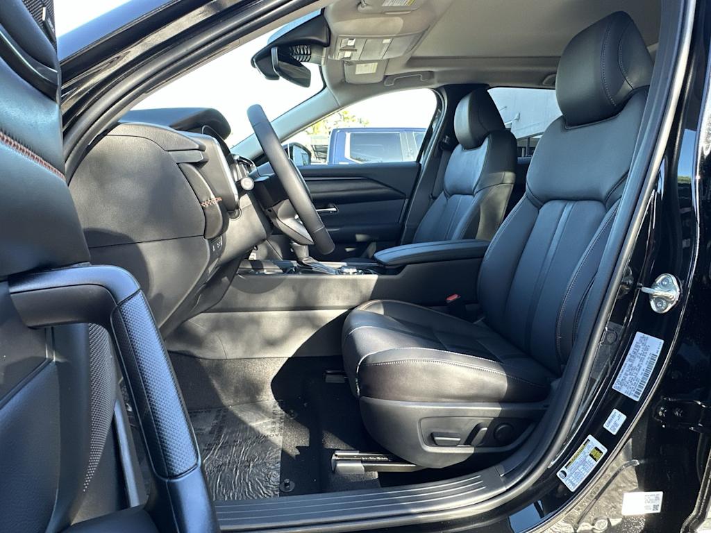 Thumbnail: 2026 Mazda CX-50 - 11