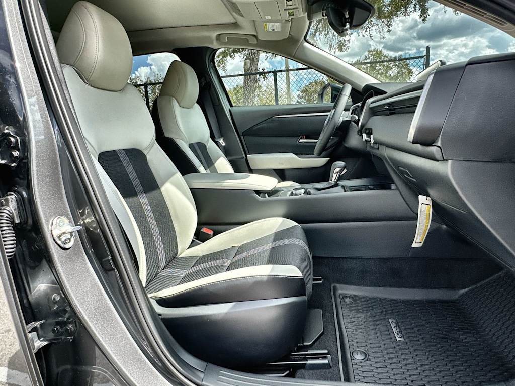 Thumbnail: 2026 Mazda CX-50 - 20