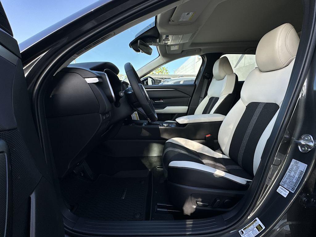 Thumbnail: 2026 Mazda CX-50 - 13