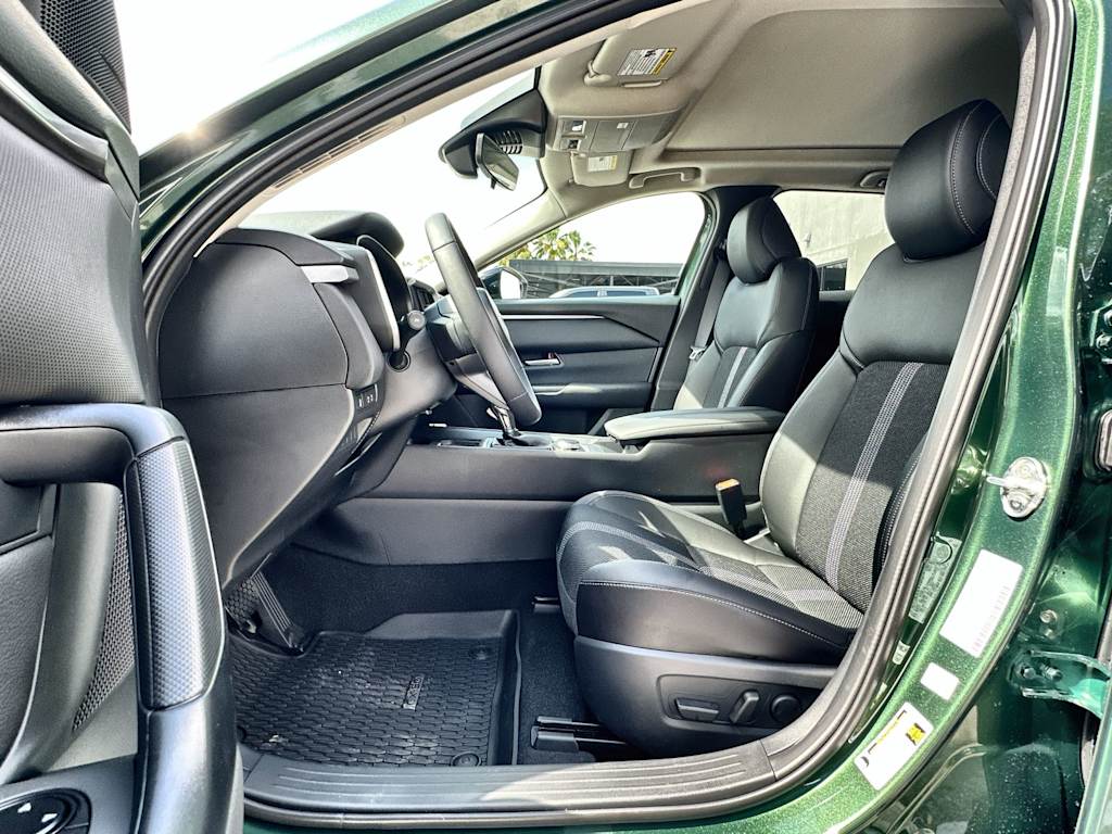 Thumbnail: 2026 Mazda CX-50 - 11