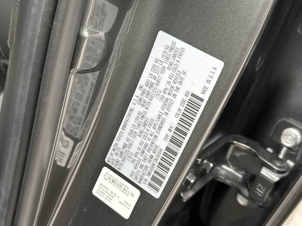 Thumbnail: 2025 Mazda CX-50 - 18