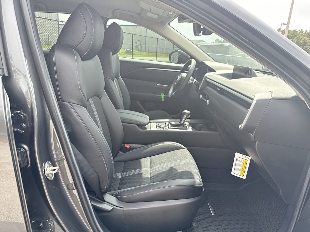 Thumbnail: 2025 Mazda CX-50 - 20