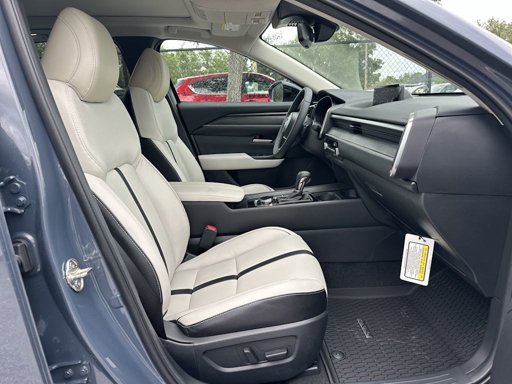 Thumbnail: 2026 Mazda CX-50 - 20