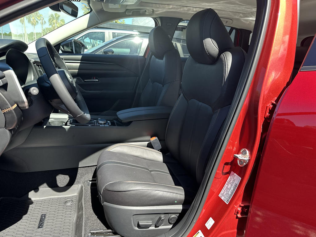 Thumbnail: 2026 Mazda CX-50 - 10