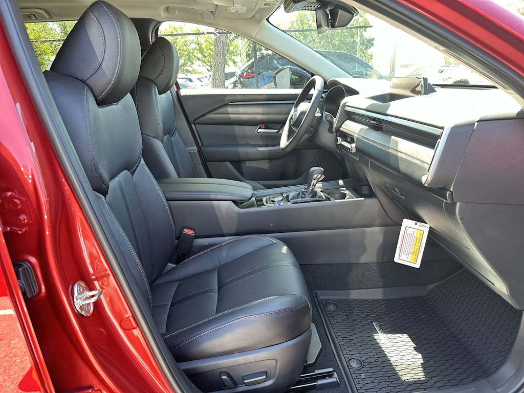 Thumbnail: 2026 Mazda CX-50 - 16