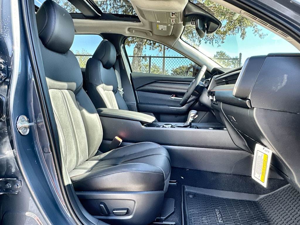 Thumbnail: 2026 Mazda CX-50 - 18