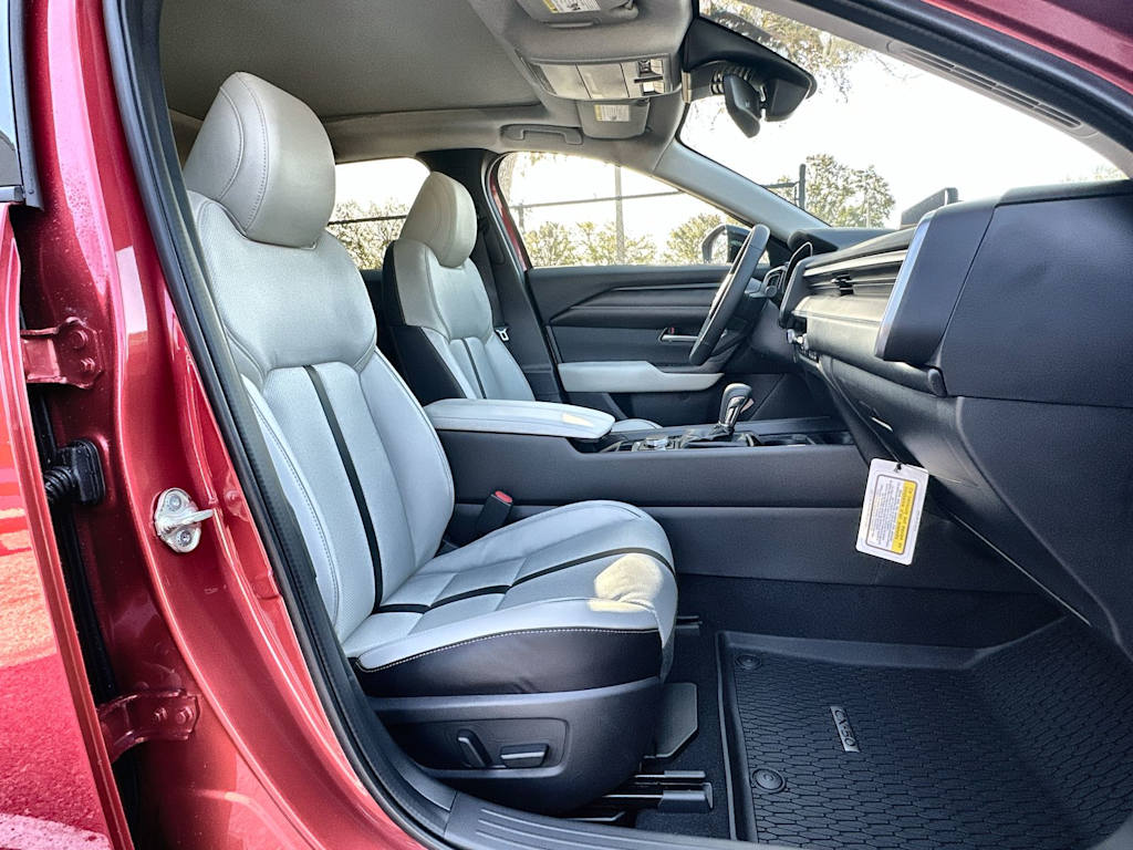 Thumbnail: 2026 Mazda CX-50 - 20