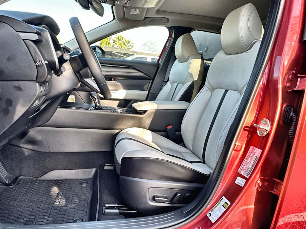 Thumbnail: 2026 Mazda CX-50 - 12