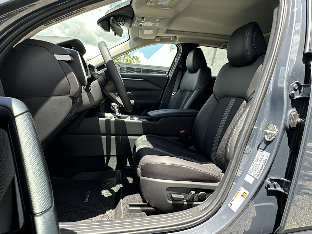 Thumbnail: 2025 Mazda CX-50 - 12