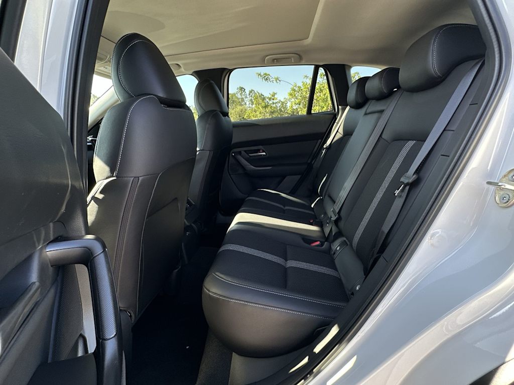 Thumbnail: 2025 Mazda CX-50 - 17