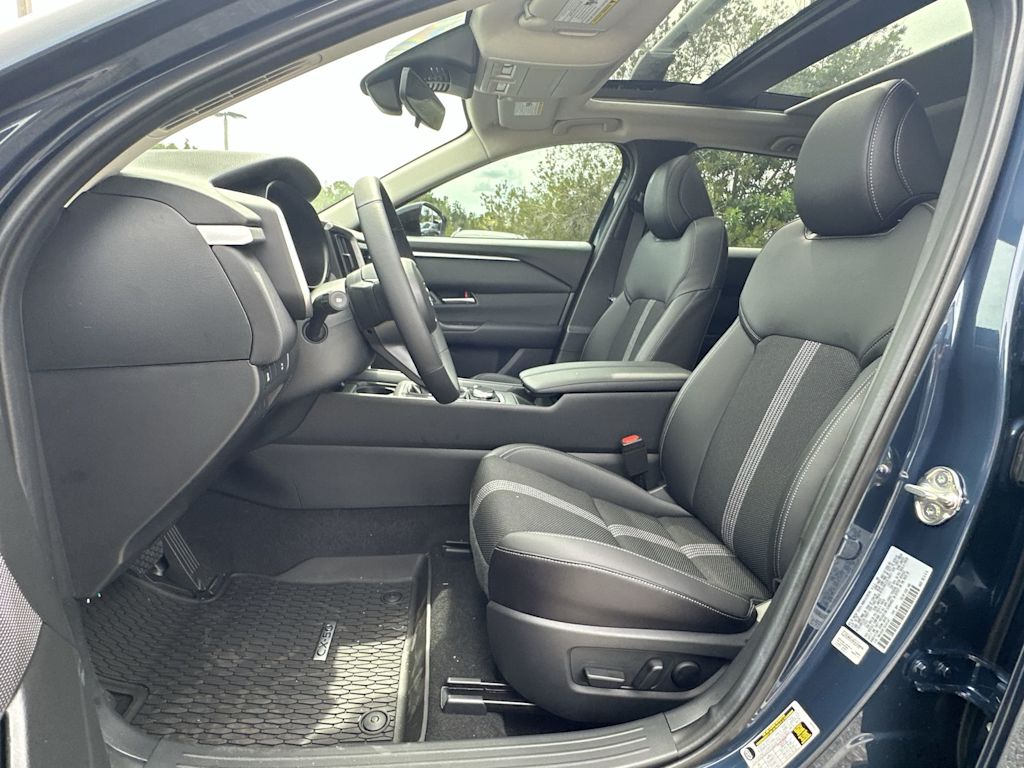 Thumbnail: 2025 Mazda CX-50 - 12