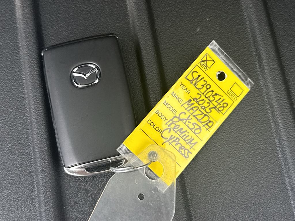 Thumbnail: 2025 Mazda CX-50 - 17